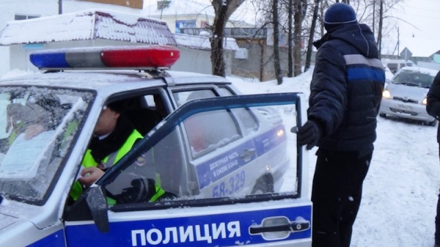 В Свердловской области водитель приговорен к исправительным работам за неоплаченные штрафы