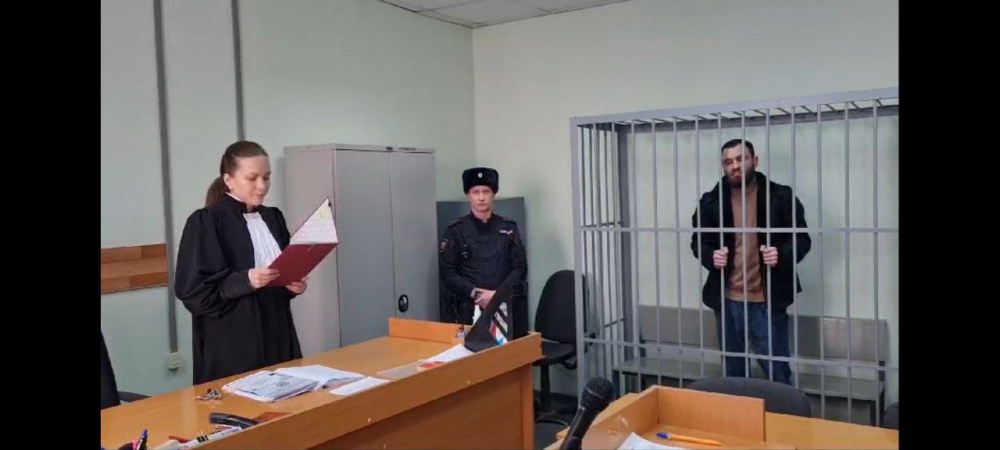 В Екатеринбурге суд арестовал авторитета Марселя Гасанова  | Криминальный авторитет Марсель Гасанов взят под стражу 