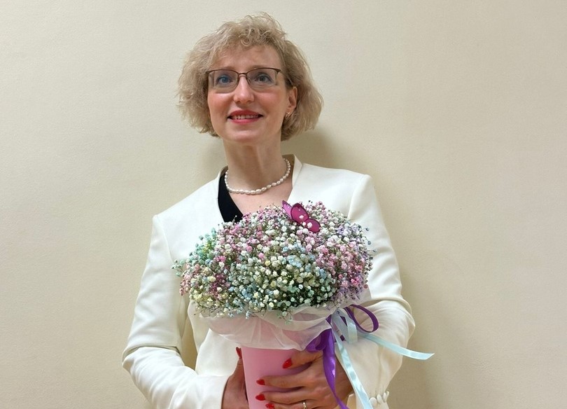 Мошенники внушили профессору УрФУ, что она должна разлить зелёнку на избирательном участке 