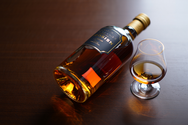 Уральцам напомнили, почему дешёвый алкоголь из неизвестных мест — смертельная угроза | Уральцев предупредили: суррогатный алкоголь может убить даже при малой дозе