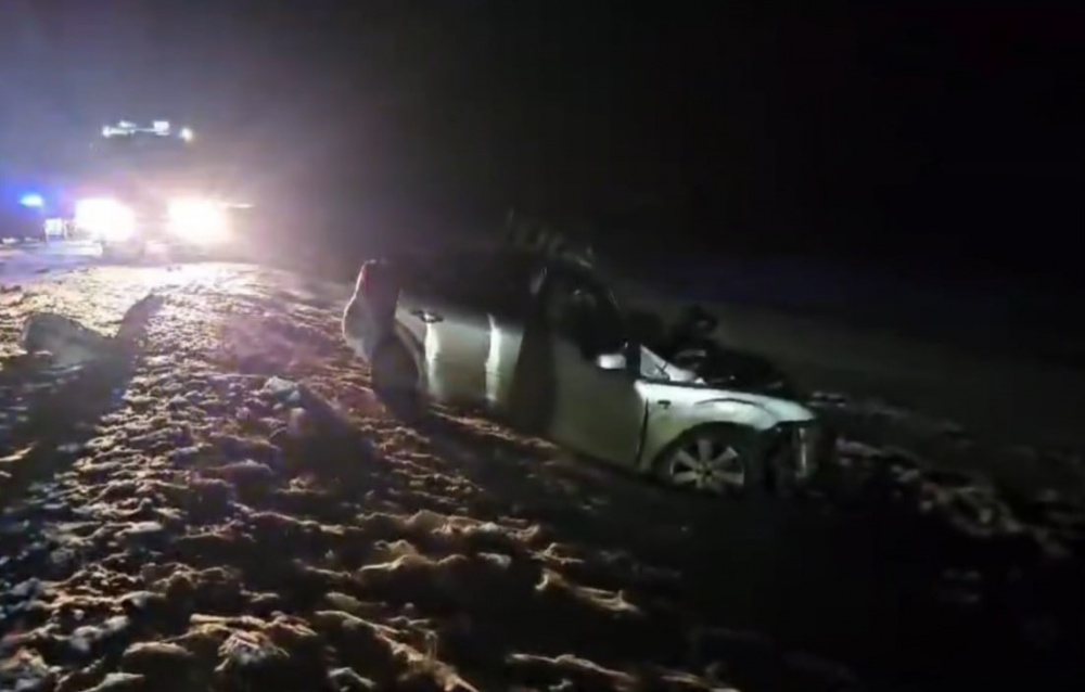 В Курганской области на трассе погибли четыре человека  | Четыре человека погибли в дорожной аварии в Зауралье 