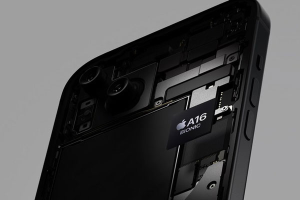 Фотографы отказываются от айфонов | Уральские фотографы забраковали айфоны