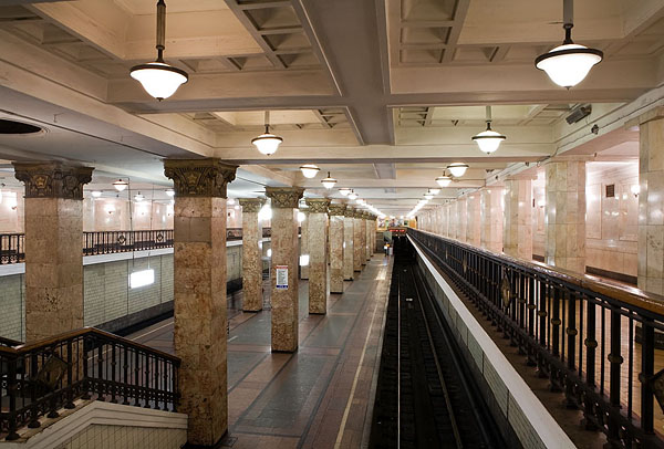 Установлена причина аварии в московском метро Установлена причина аварии в московском метро