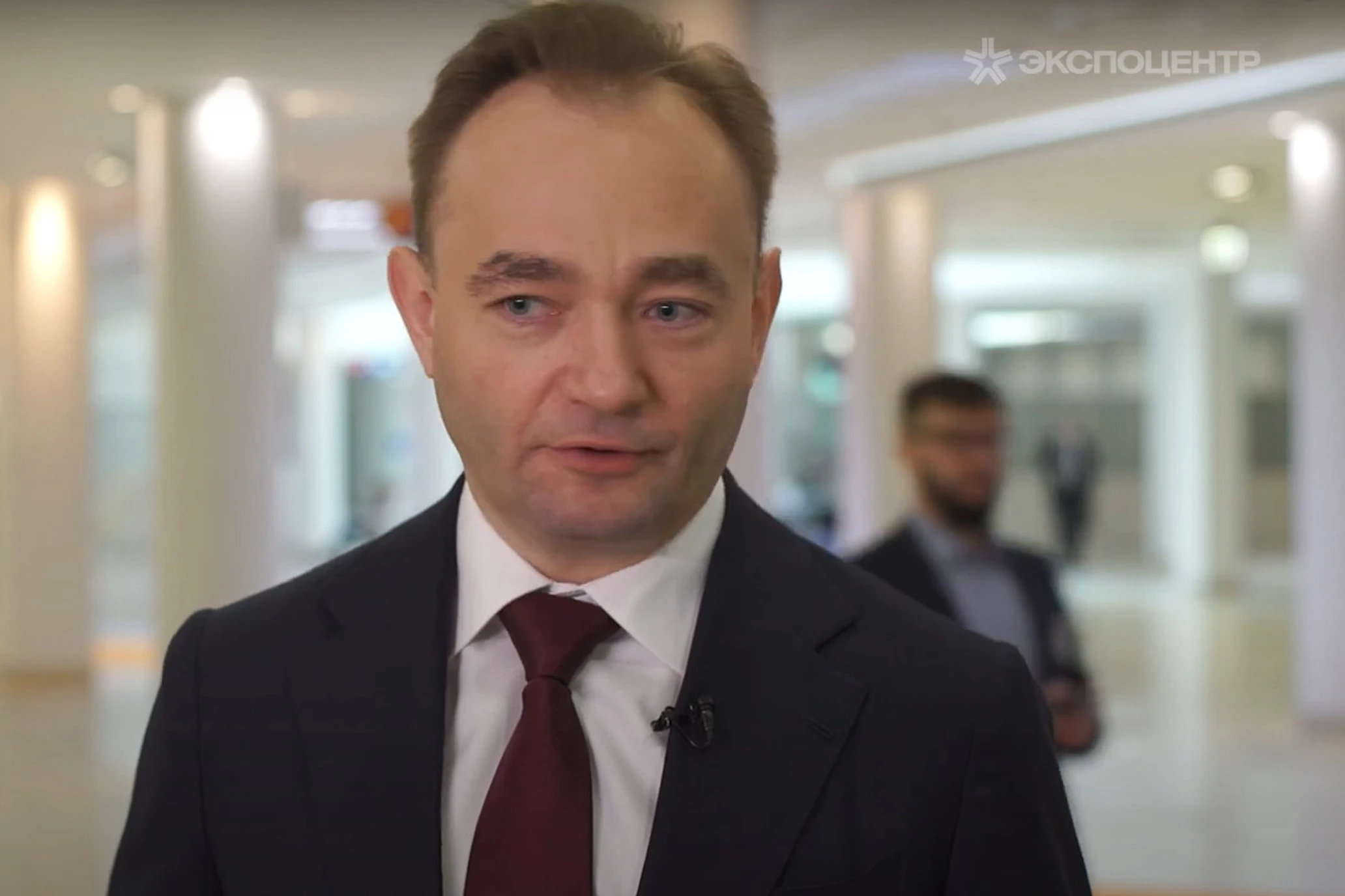 Суд отправил замглавы Минцифры Паршина под домашний арест по делу о взятке