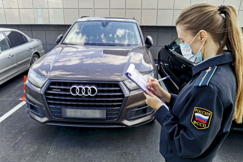 Кроссовер под арест