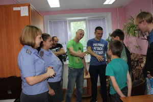 Полицейские Сургута совместно с волонтерами нашли убежавших братьев