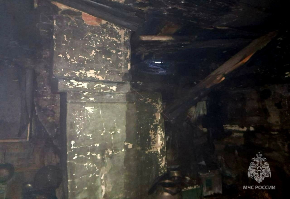 В Тюменской области пожар унес жизнь человека  | В тюменском селе человек погиб при пожаре 