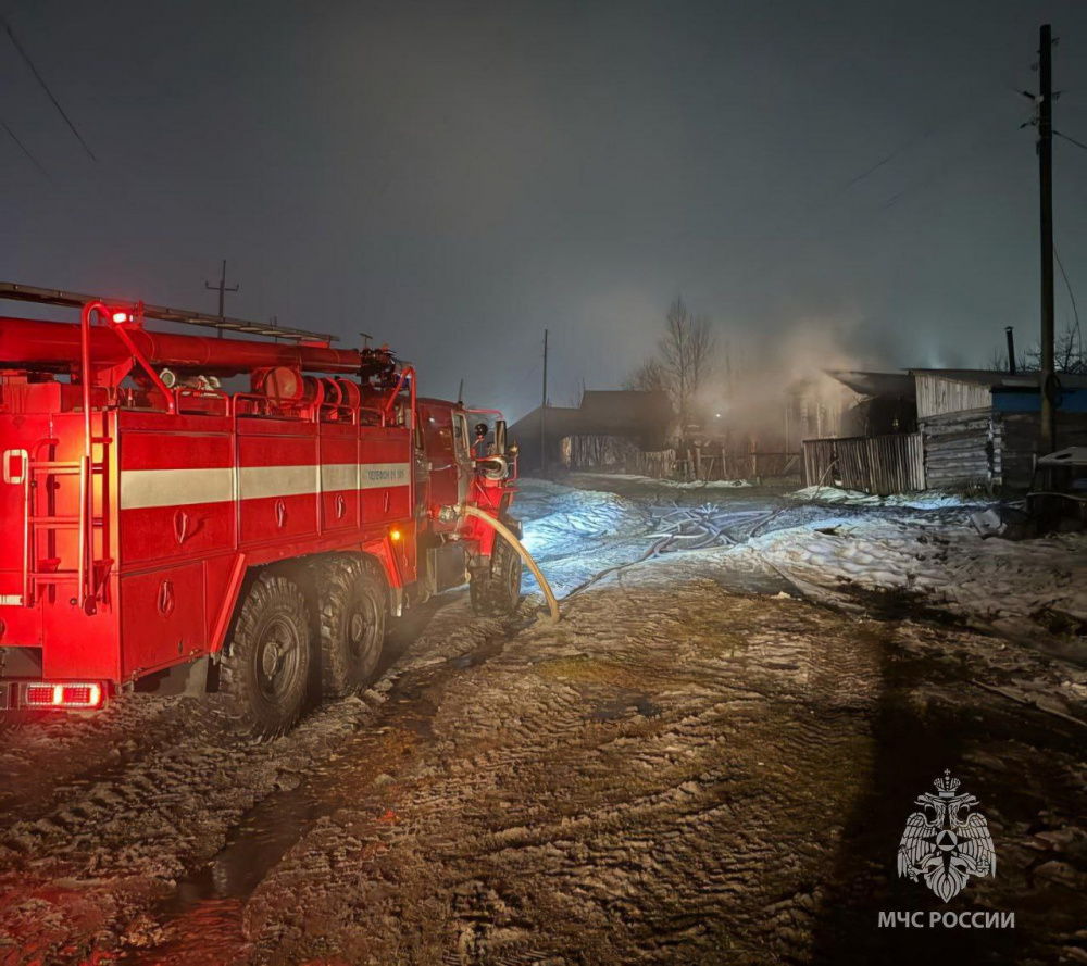 В Челябинской области пожар погубил маленькую девочку | Маленькая девочка сгорела в пожаре на Южном Урале В Челябинской области пожар погубил маленькую девочку | Маленькая девочка сгорела в пожаре на Южном Урале