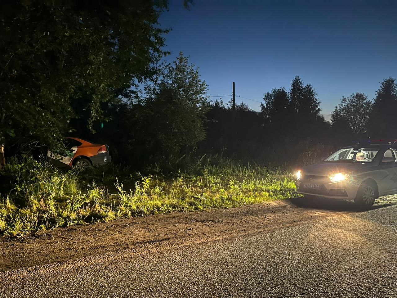 На Урале в результате ДТП травмированы пять человек, четверо из которых несовершеннолетние На Урале в результате ДТП травмированы пять человек, четверо из которых несовершеннолетние