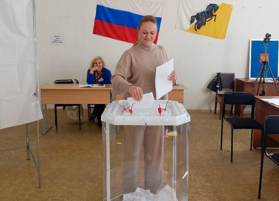 На Урале закрылись избирательные участки. Кто одержит победу? | В регионах Урала завершились выборы, начался подсчёт голосов На Урале закрылись избирательные участки. Кто одержит победу? | В регионах Урала завершились выборы, начался подсчёт голосов