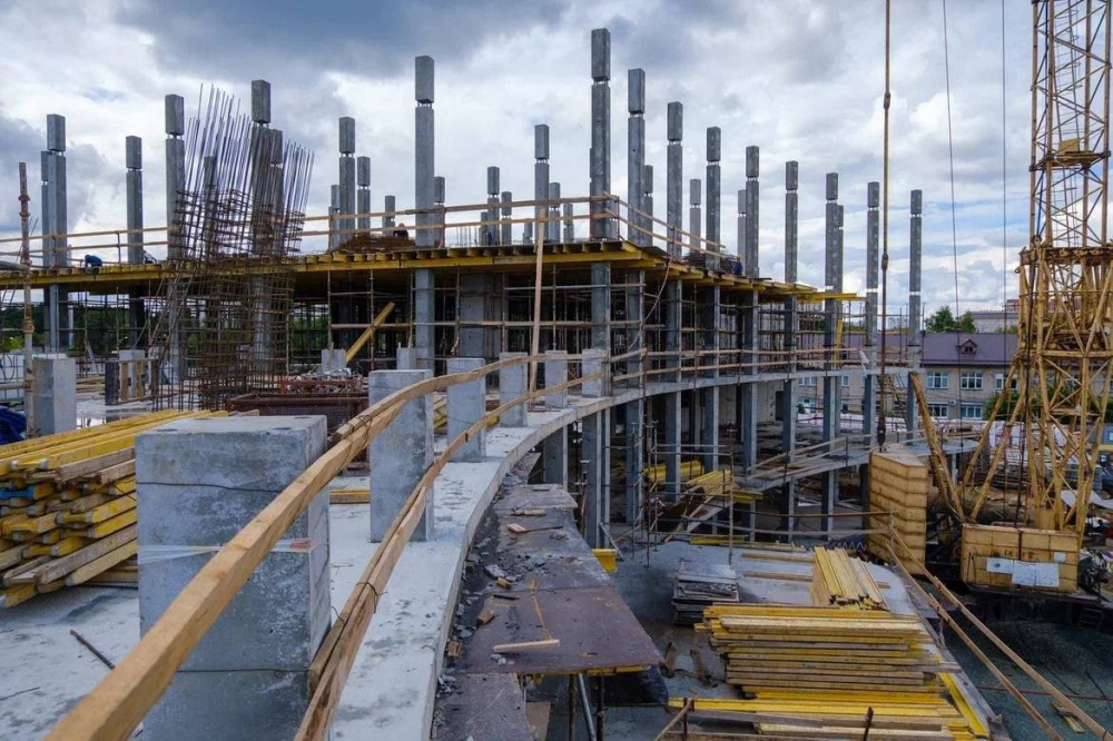 В Челябинске возводят самый крупный на Урале хирургический корпус  | Крупнейший на Урале хирургический комплекс возводят в Челябинске 