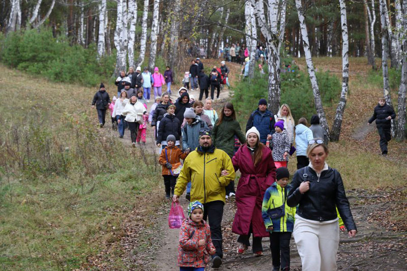 День ходьбы в Каменск-Уральском 2025: участники, маршруты и развлечения | Областной День ходьбы собрал рекордное количество участников