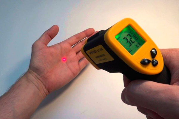 Свердловские власти выделили ₽295,2 млн на обеспечение детсадов и школ дезинфекторами и бесконтактными термометрами Свердловские власти выделили ₽295,2 млн на обеспечение детсадов и школ дезинфекторами и бесконтактными термометрами