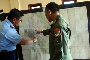 Около 300 обломков обнаружено в районе предполагаемого падения Boeing Около 300 обломков обнаружено в районе предполагаемого падения Boeing