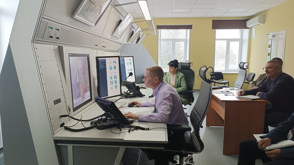 На Урале подвели итоги профессионального состязания среди авиационных диспетчеров | Лучшего авиационного диспетчера определили на Урале 