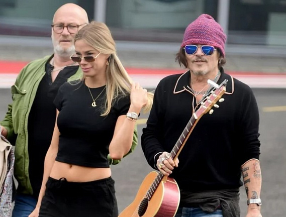 Модель Юлия Власова поделилась историей знакомства с Джонни Деппом | Уральская модель рассказала, как познакомилась с голливудской звездой Модель Юлия Власова поделилась историей знакомства с Джонни Деппом | Уральская модель рассказала, как познакомилась с голливудской звездой