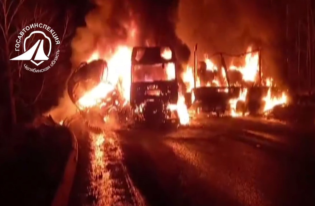 ГИБДД раскрыла обстоятельства смертельного ДТП с фурами под Челябинском 
