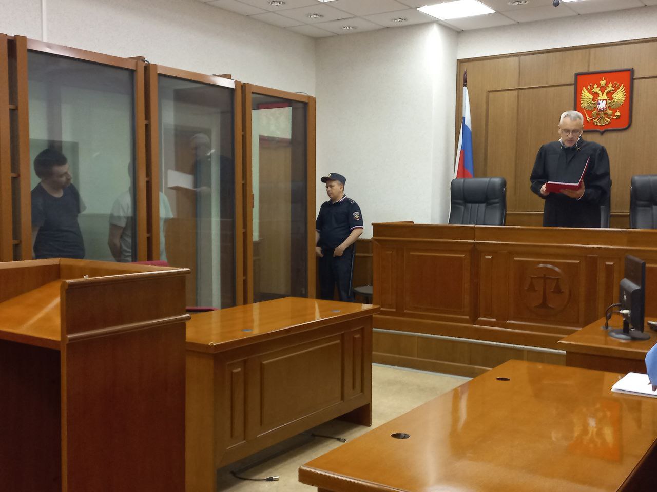 Преступная группа осуждена за организацию нарколаборатории на Среднем Урале