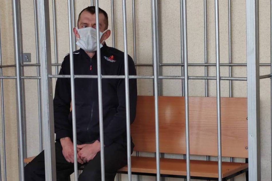 Отец убитой в Нижнем Тагиле девочки требует пожизненного для обвиняемого: началось рассмотрение дела | На Урале отец убитой школьницы считает пожизненное справедливым для обвиняемого Отец убитой в Нижнем Тагиле девочки требует пожизненного для обвиняемого: началось рассмотрение дела | На Урале отец убитой школьницы считает пожизненное справедливым для обвиняемого