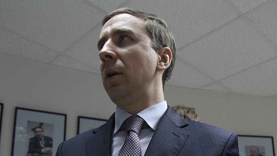 К главе Свердловского министерства транспорта пришли с обысками К главе Свердловского министерства транспорта пришли с обысками