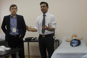 Мастер-класс в ОБКБ №1 провел детский кардиолог из Кембриджа