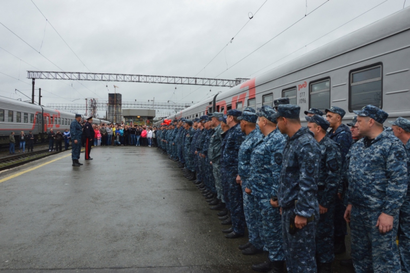 С Северного Кавказа вернулся сводный отряд свердловской полиции