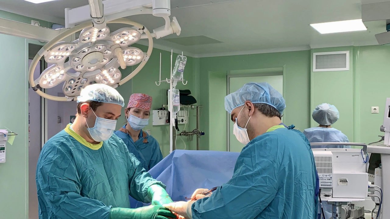 Тюменские врачи спасли пациента с 4 стадией рака