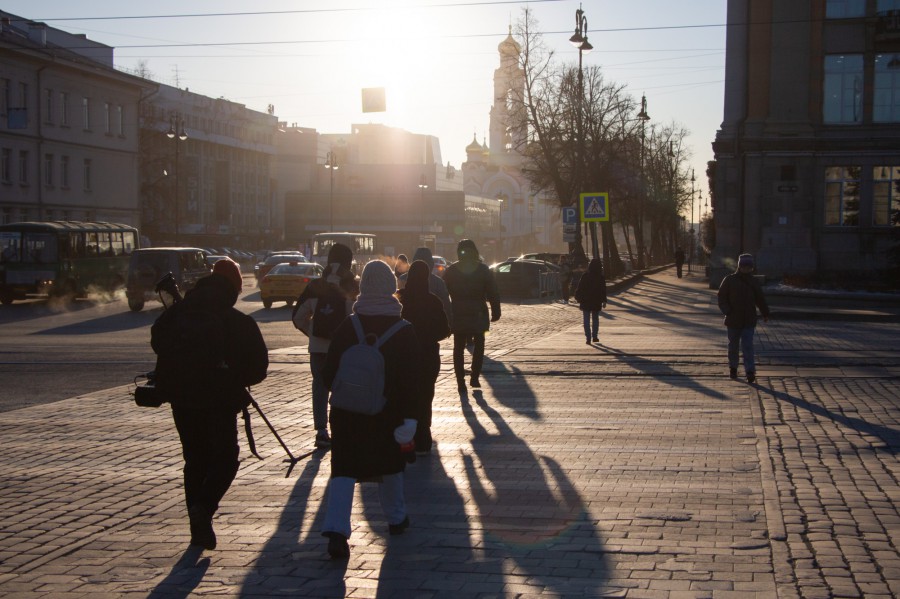 Как действовать в условиях гололёда: важные правила | В мэрии Екатеринбурга раскрыли правила поведения в гололёд