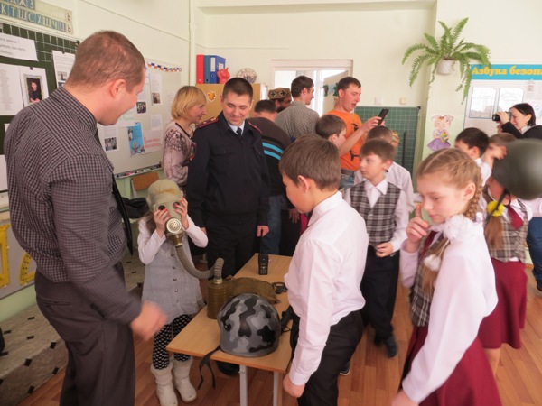 Сотрудники Кушвинской полиции и общественники приняли участие в дискуссионном клубе в рамках Недели Мужества