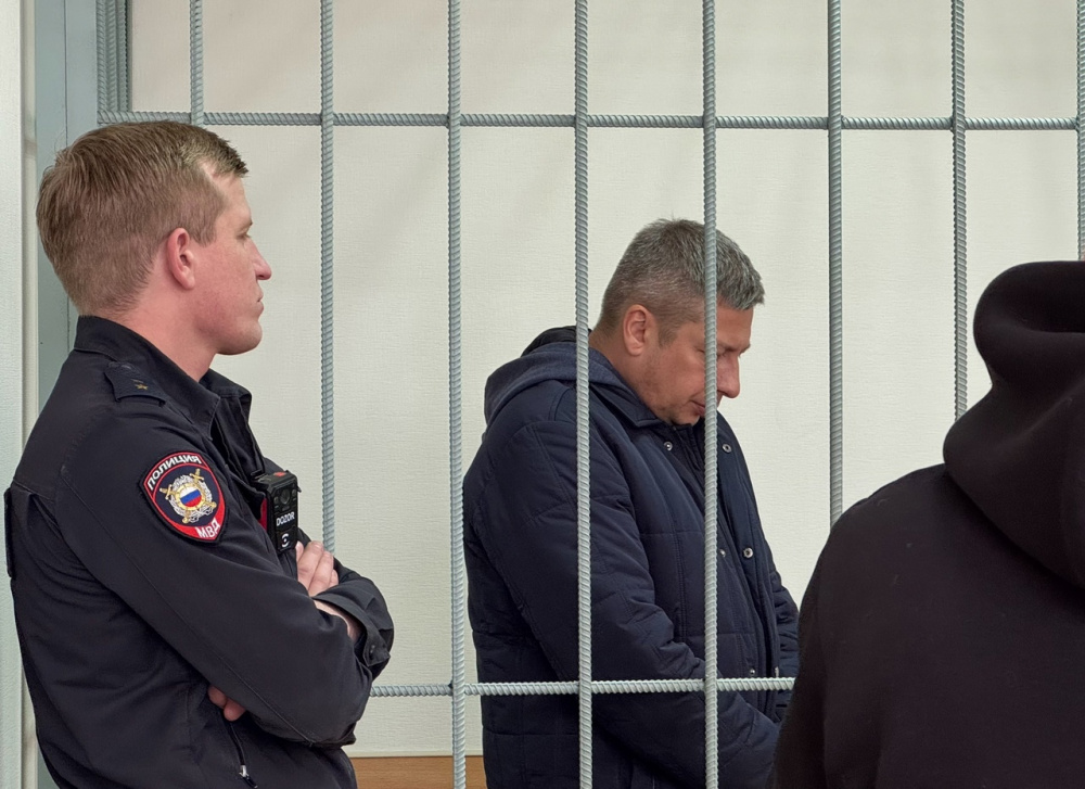 Суд отправил бывшего замглавы Дегтярска под стражу  | Бывший замглавы Дегтярска отправлен в СИЗО 