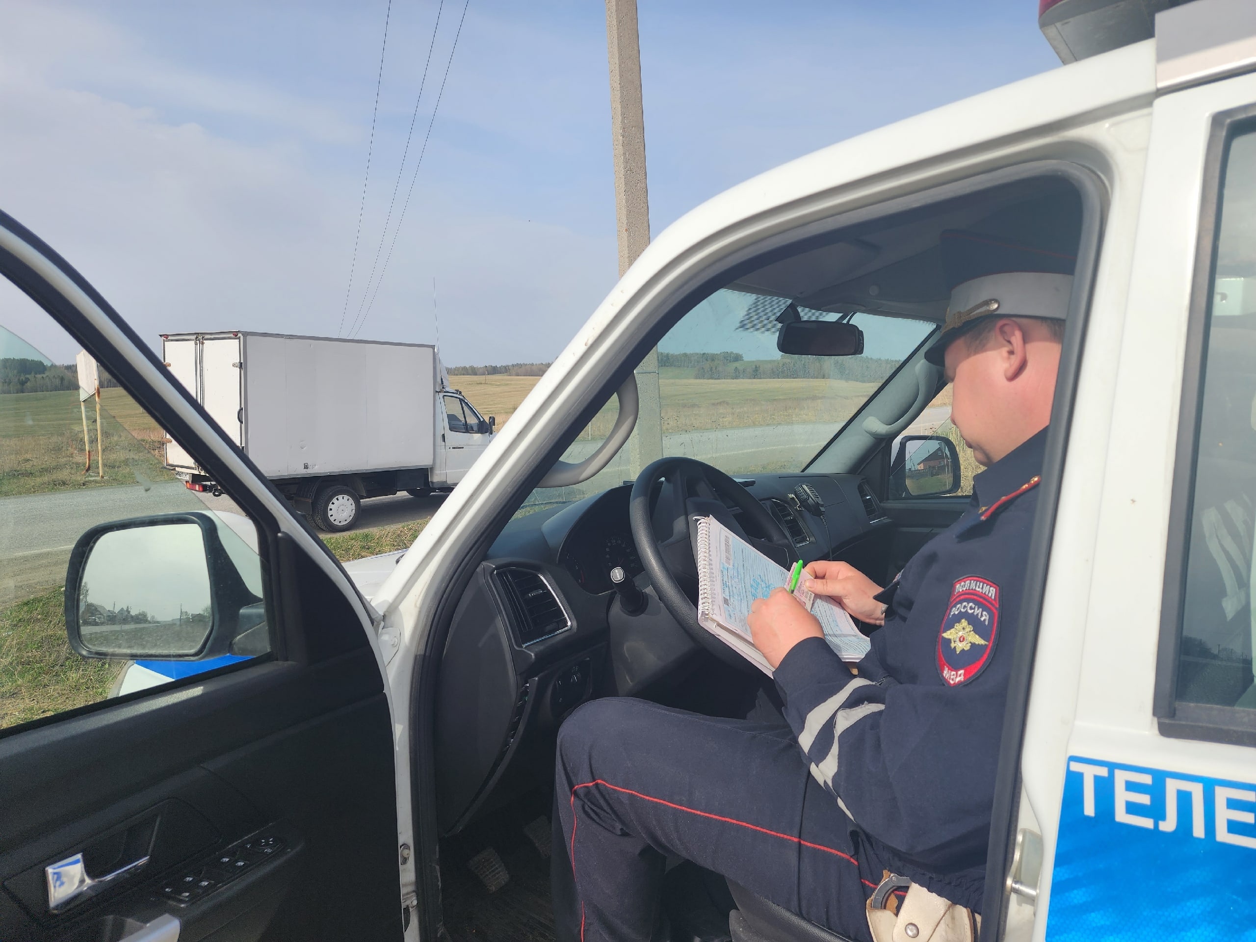 Пьяного школьника на отцовской Lada задержали под Тюменью