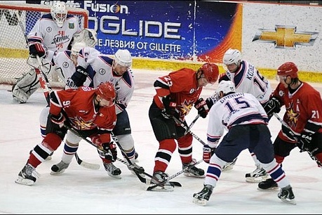 ХК «Зауралье» уступил ангарскому «Ермаку»