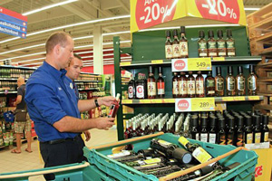 Число жертв отравления нелегальным алкоголем в Чехии выросло до 38