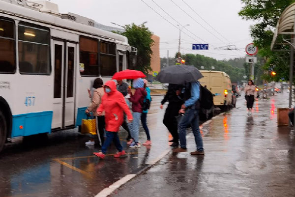 Соблюдайте меры безопасности: в Свердловской области ожидаются дожди, грозы и порывистый ветер Соблюдайте меры безопасности: в Свердловской области ожидаются дожди, грозы и порывистый ветер