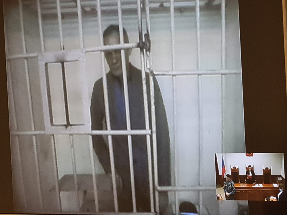 Свердловский облсуд оставил в СИЗО бывшего вице-губернатора Олега Чемезова | Бывший свердловский вице-губернатор Чемезов оставлен в СИЗО Свердловский облсуд оставил в СИЗО бывшего вице-губернатора Олега Чемезова | Бывший свердловский вице-губернатор Чемезов оставлен в СИЗО