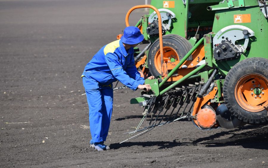 Аграрии Свердловской области начали весенние полевые работы | Свердловские аграрии приступили к весенним полевым работам Аграрии Свердловской области начали весенние полевые работы | Свердловские аграрии приступили к весенним полевым работам