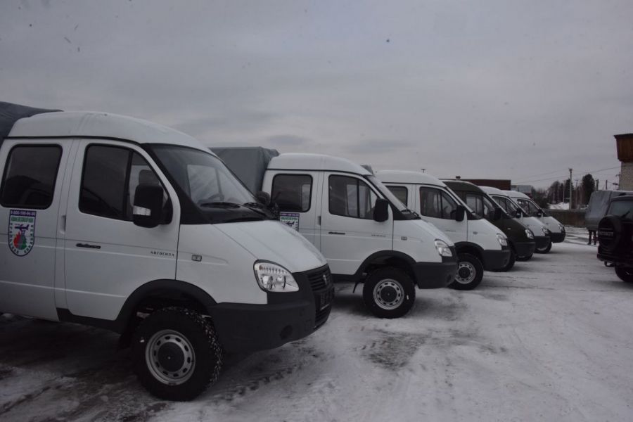 Уральской авиабазе вручили новую пожарную технику  | Уральская авиабаза получила технику на 66 млн рублей 