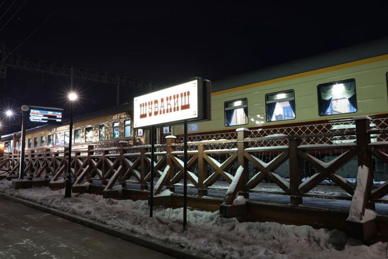 СвЖД назначила дополнительные вечерние рейсы ретропоезда «Уральский экспресс» по субботам | В Екатеринбурге ретропоезд «Уральский экспресс» будет ходить вечером по субботам