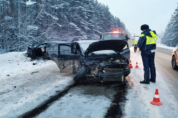 Отмечала день рождения. На Урале по вине пьяной женщины в ДТП пострадали 4 человека