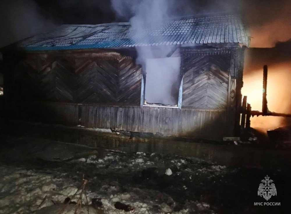 В Челябинской области завели дело из-за гибели троих детей в пожаре | Гибель детей в пожаре на Урале повлекла уголовное дело В Челябинской области завели дело из-за гибели троих детей в пожаре | Гибель детей в пожаре на Урале повлекла уголовное дело