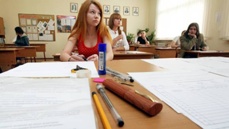 Роспотребнадзор фиксирует первые нарушения во время ЕГЭ