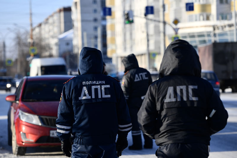 Госавтоинспекция Свердловской области предупреждает об ответственности за дачу взятки