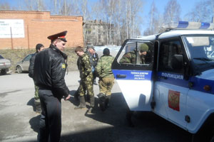 Полиция осуществляет охрану порядка на месте обнаружения Ан-2