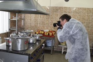 Фотохудожники Екатеринбурга попали в … женскую колонию