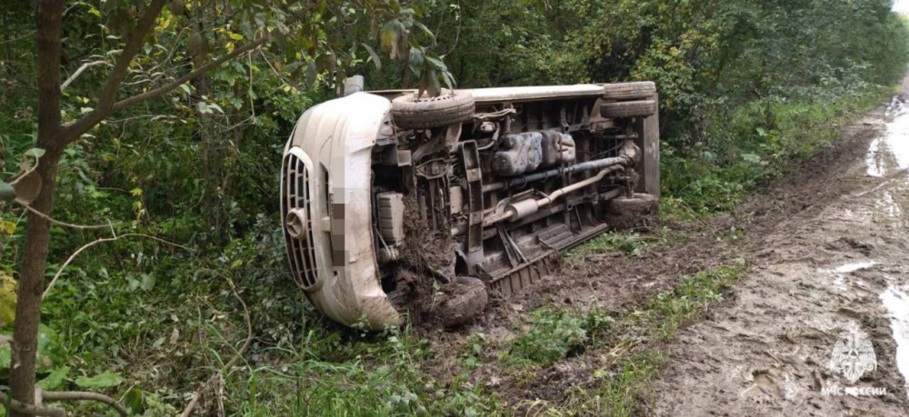 Дети из Верхней Пышмы попали в серьёзное ДТП в Башкирии | В Башкирии опрокинулся автобус с юными свердловчанами Дети из Верхней Пышмы попали в серьёзное ДТП в Башкирии | В Башкирии опрокинулся автобус с юными свердловчанами