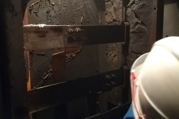 У свердловчан из-за грозы пропало электричество У свердловчан из-за грозы пропало электричество