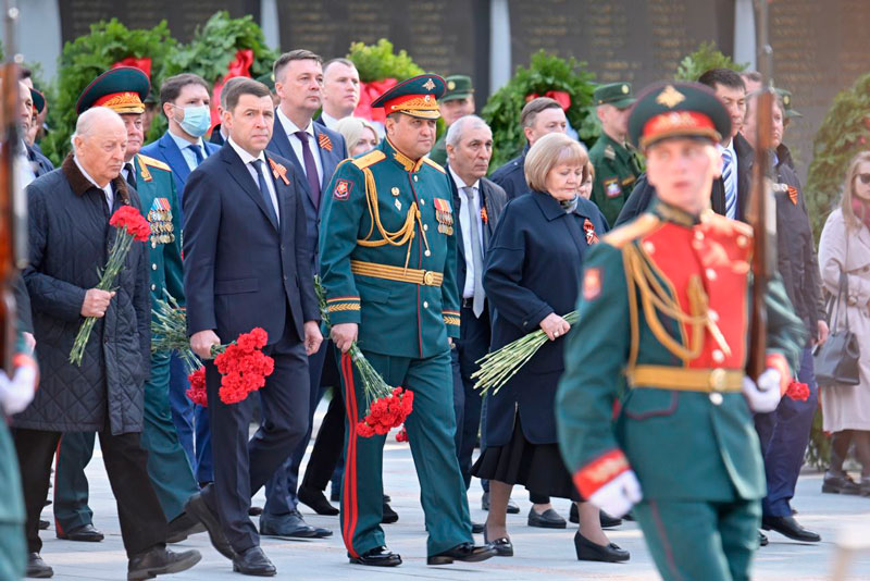 На Широкореченском военно-мемориальном комплексе состоялась торжественно-траурная церемония «Память» На Широкореченском военно-мемориальном комплексе состоялась торжественно-траурная церемония «Память»
