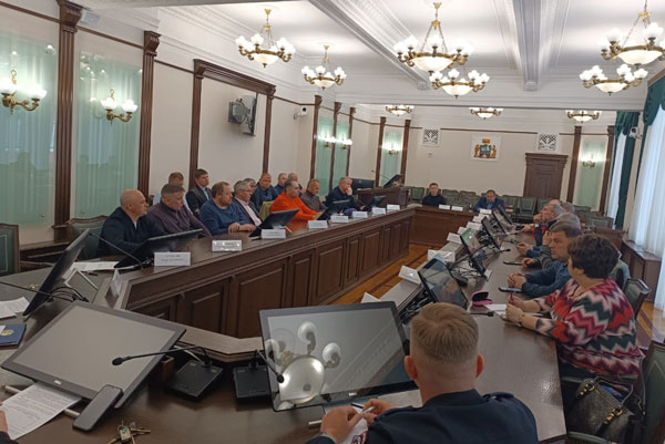 Актуальные вопросы безопасности на дороге: результаты совещания в Екатеринбурге | В Екатеринбурге прошло оперативное совещание по состоянию улично-дорожной сети Актуальные вопросы безопасности на дороге: результаты совещания в Екатеринбурге | В Екатеринбурге прошло оперативное совещание по состоянию улично-дорожной сети