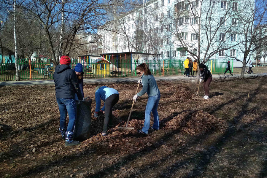 В Первоуральске объявили тотальную уборку: субботник 24 апреля — выйти обязан каждый | Администрация Первоуральска приглашает горожан на общегородской субботник 24 апреля