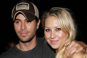 Иглесиас и Курникова поженятся в первой половине мая